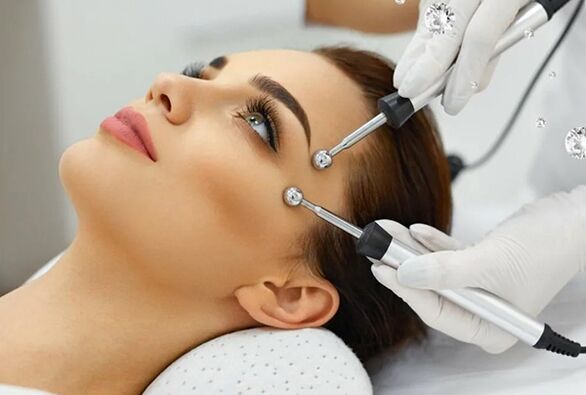 Microcurrent Therapy un método de hardware para rexuvenecer a pel da cara